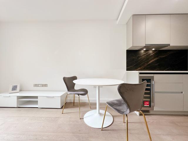 Apartment for rent in Hammersmith, Greater London