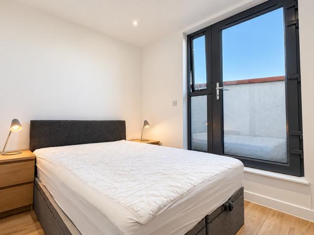 Apartment for rent in Browning Estate, Greater London