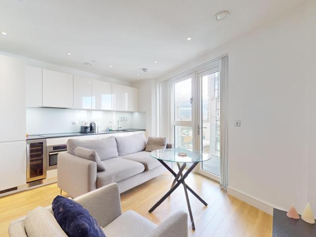 Studio for rent in Clapham, Greater London