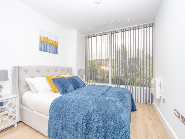 Apartment for rent in London Borough of Ealing, Park Royal