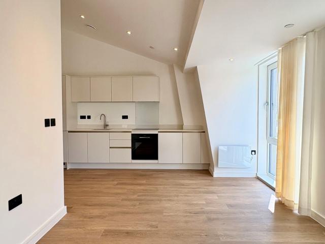 Apartment for rent in East Twerton, Dulcote
