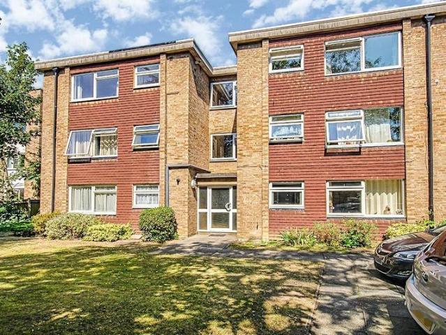 Apartment for rent in Sutton