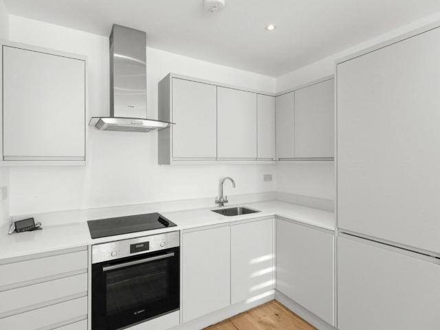 Apartment for rent in Grove Park, Swale