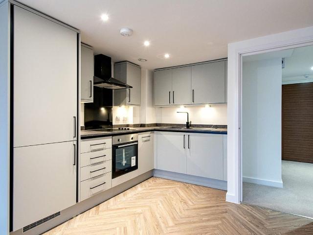 Apartment for rent in Regent Quay, Oad Street