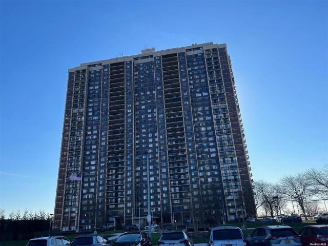 Apartment for sale in Queens, Arverne