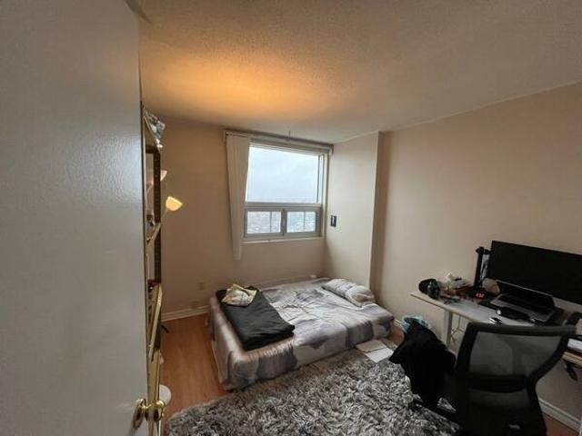 Room for rent in Rideauview, Mulhurst Bay