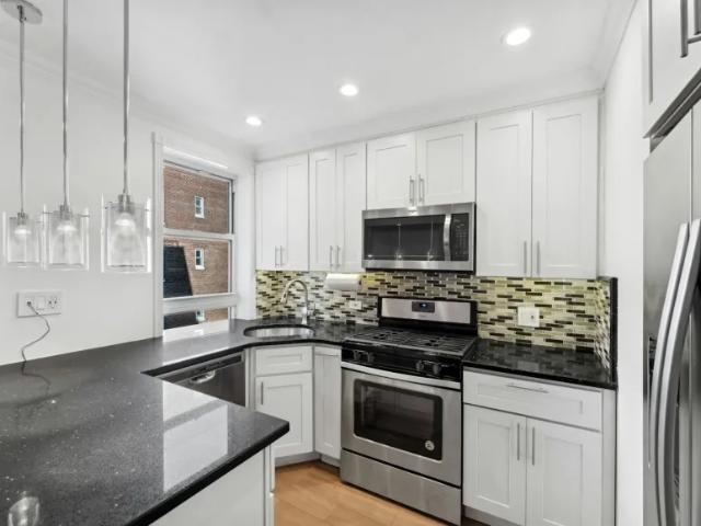 Apartment for sale in Queens, Arverne