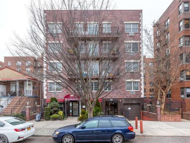 Condo for sale in Queens, Arverne