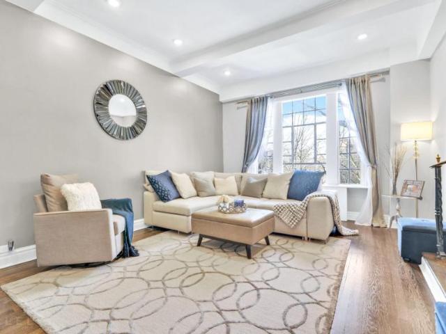 Apartment for sale in Queens, Arverne