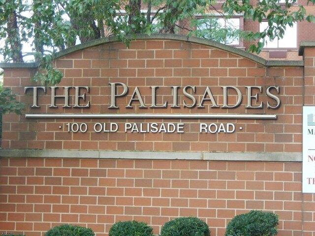 Condo for sale in Edgewater, Bergen County