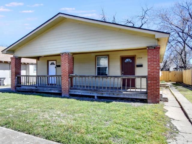 Detached House for rent in Fort Worth, Tarrant County