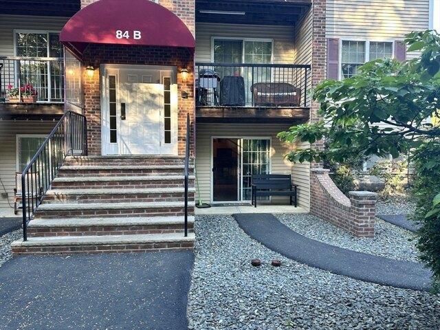 Condo for sale in Foxboro, Massachusetts