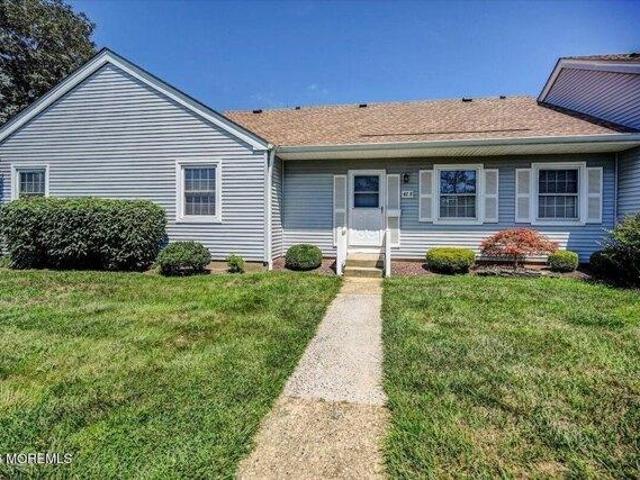 Condo for sale in Wyckoff Mills, Howell Township