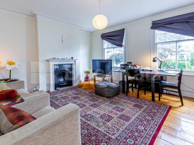 Apartment for rent in Stroud Green, Greater London