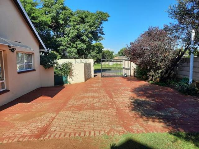 Property for rent in Jansenpark, City of Ekurhuleni Metropolitan Municipality