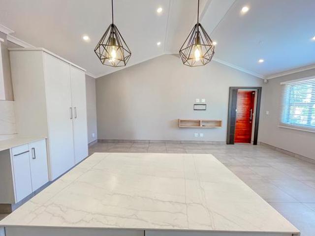 Property for rent in Seaview, Kwazulu-natal