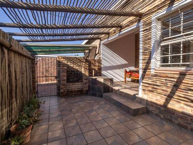 Property for rent in Waterkloof, Gauteng