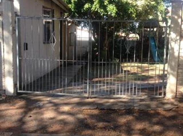 Property for rent in Seaview, Kwazulu-natal