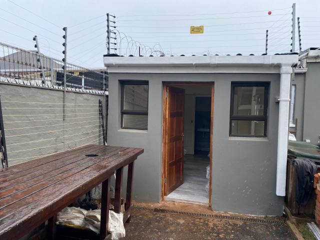 House for rent in Seaview, Kwazulu-natal