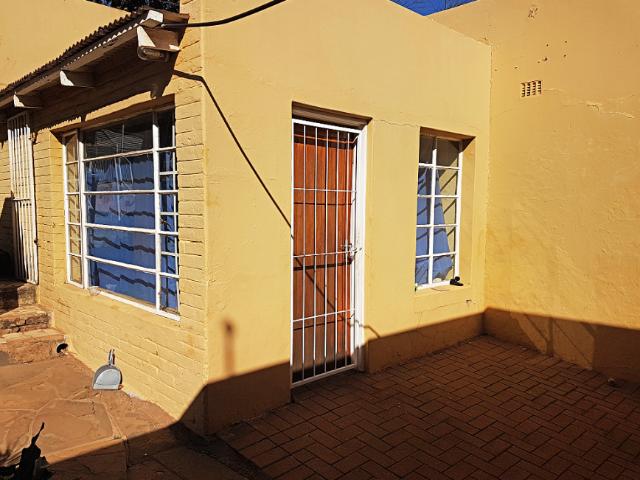 House for rent in Vosloorus, Gauteng