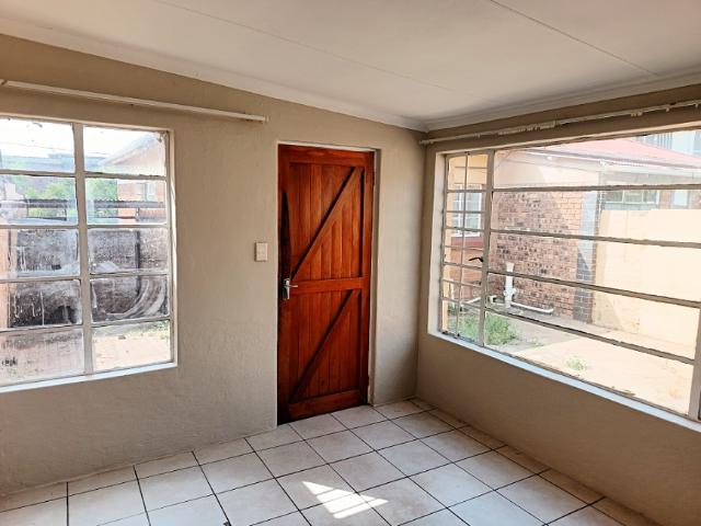 House for rent in Vosloorus, Gauteng
