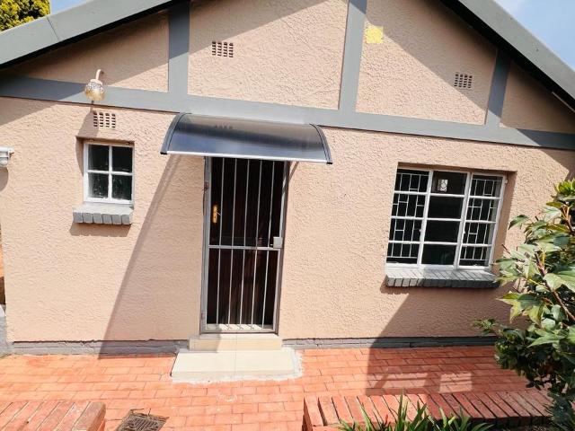 House for rent in Vosloorus, Gauteng