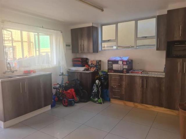 Property for rent in Seaview, Kwazulu-natal