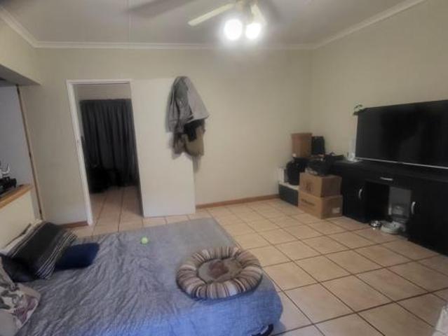 Property for rent in Waterkloof, Gauteng
