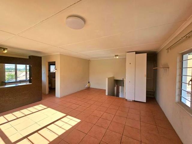 Property for rent in Seaview, Kwazulu-natal