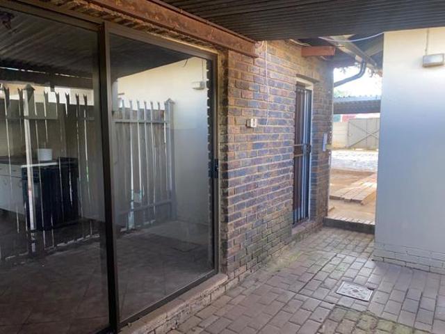 Property for rent in Waterkloof, Gauteng