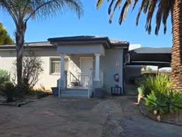 Property for rent in Waterkloof, Gauteng