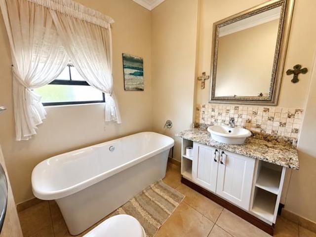 Property for rent in Waterkloof, Gauteng