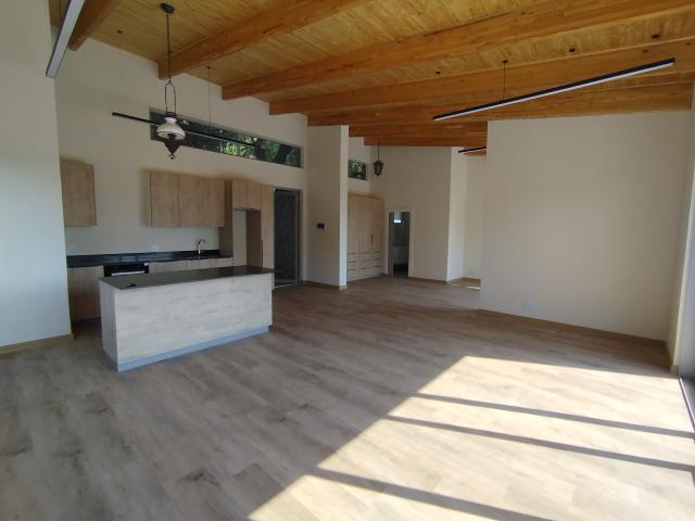 Apartment for rent in Emmarentia, Vosloorus