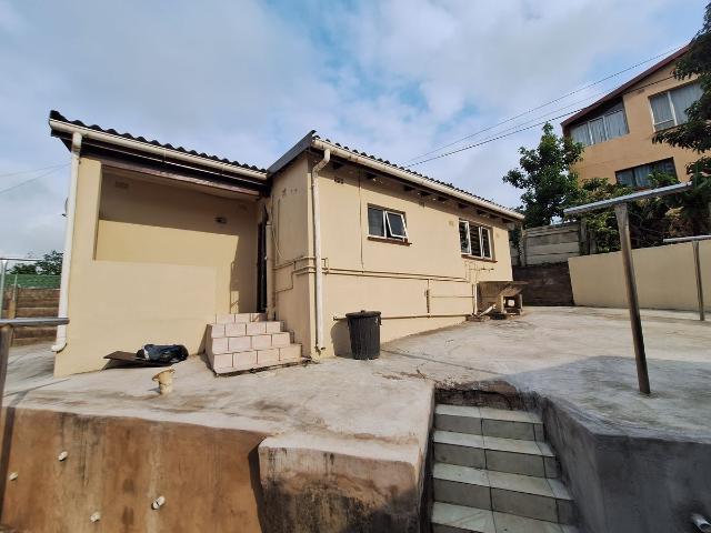 House for rent in Chatsworth, Kwazulu-natal
