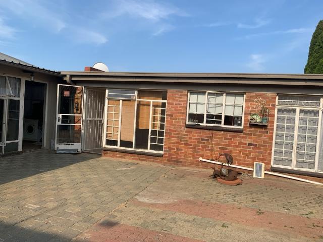 House for rent in South Hills, Johannesburg