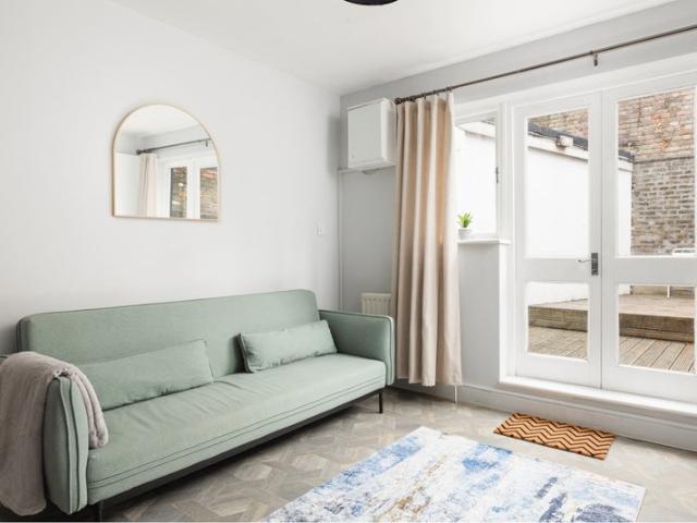 Apartment for rent in Loughborough Junction, Greater London