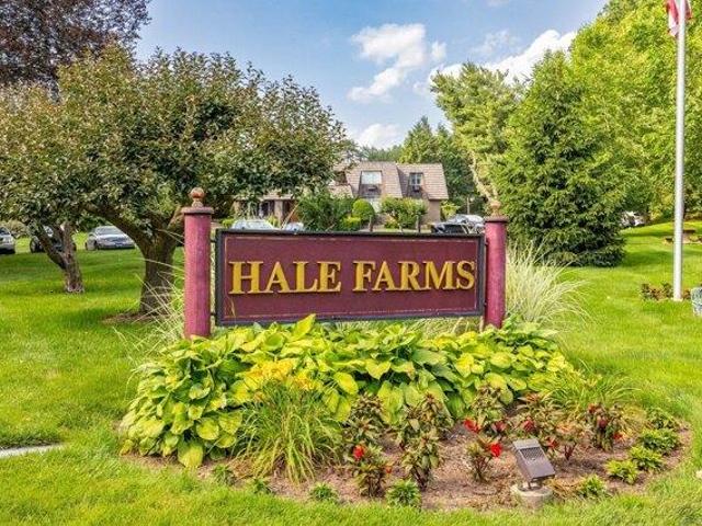 Condo for sale in Glastonbury