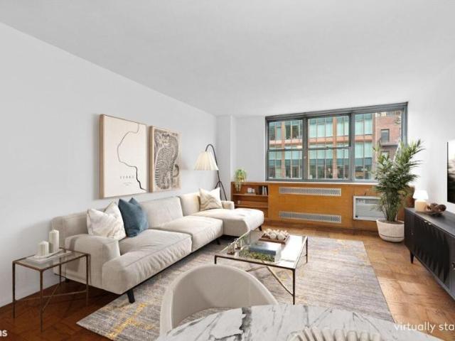 Apartment for sale in Arverne, New York