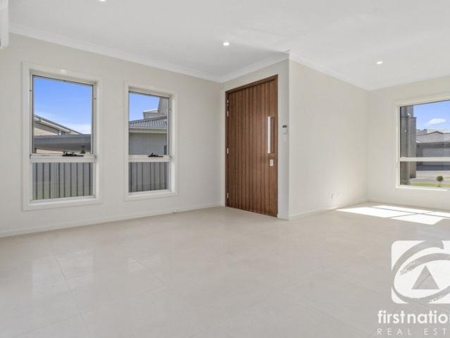 Villa for rent in Oran Park, Sydney