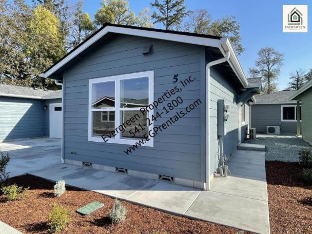 House for rent in Grants Pass, Josephine County