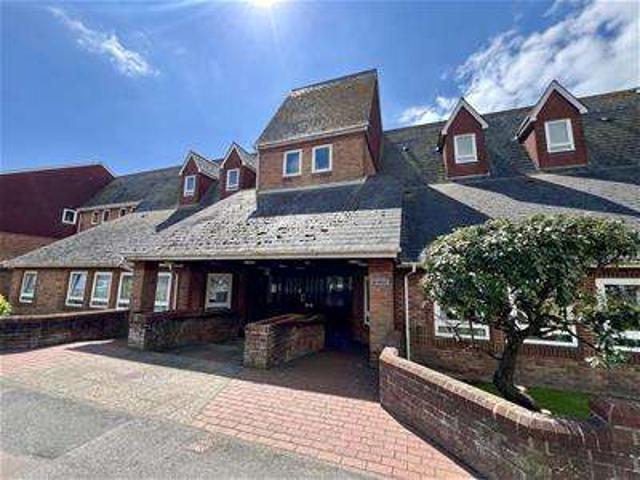 Flat for sale in Central, Heathlands