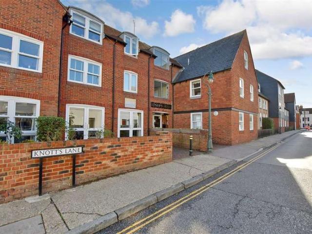 Flat for sale in The King's Mile, The Bridge