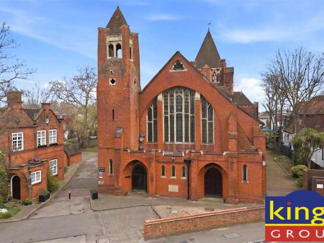 Flat for sale in Greater London