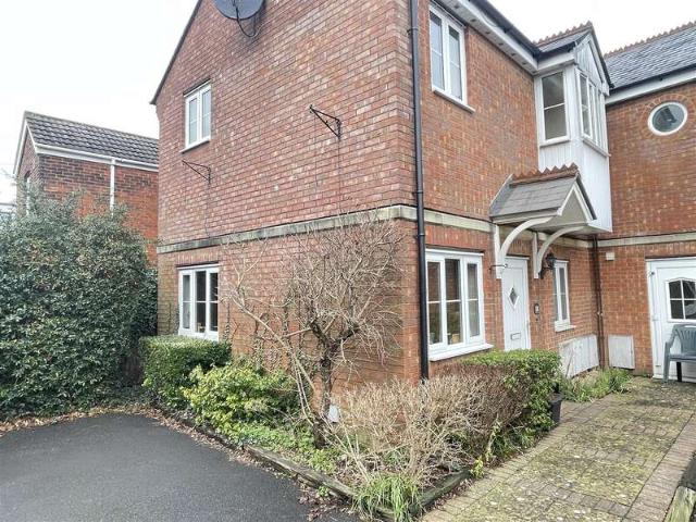 Flat for sale in Salisbury, Wiltshire