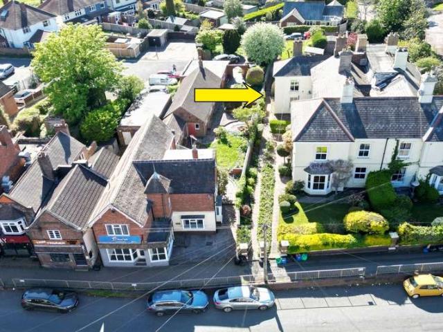 Flat for sale in Stourbridge, West Midlands
