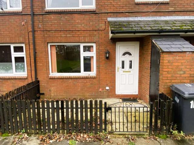 Flat for sale in Shaw and Crompton, Pendock
