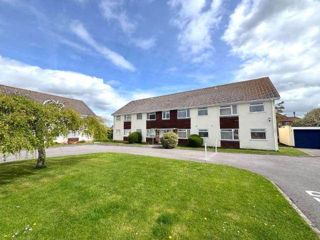 Flat for sale in Street, Somerset