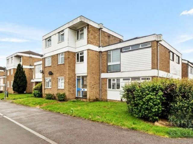 Flat for sale in Latton Bush, Harlow