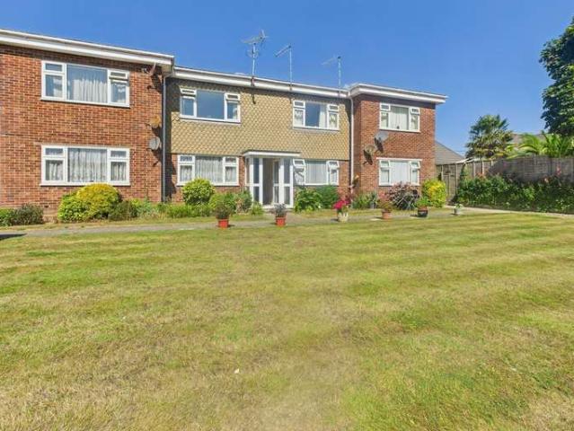 Flat for sale in Wick, Clapham