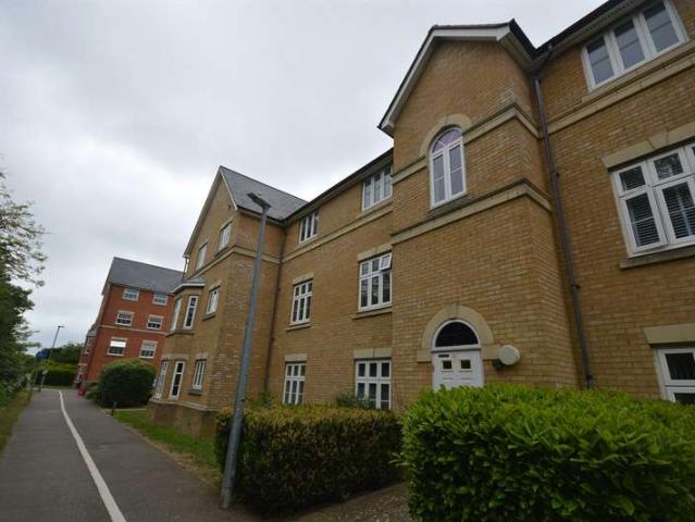 Flat for sale in Bocking, Chipping Hill